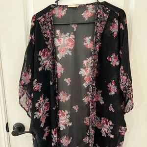 Maurice’s - Plus Size 3 - Short Sleeved Black Floral Kimono